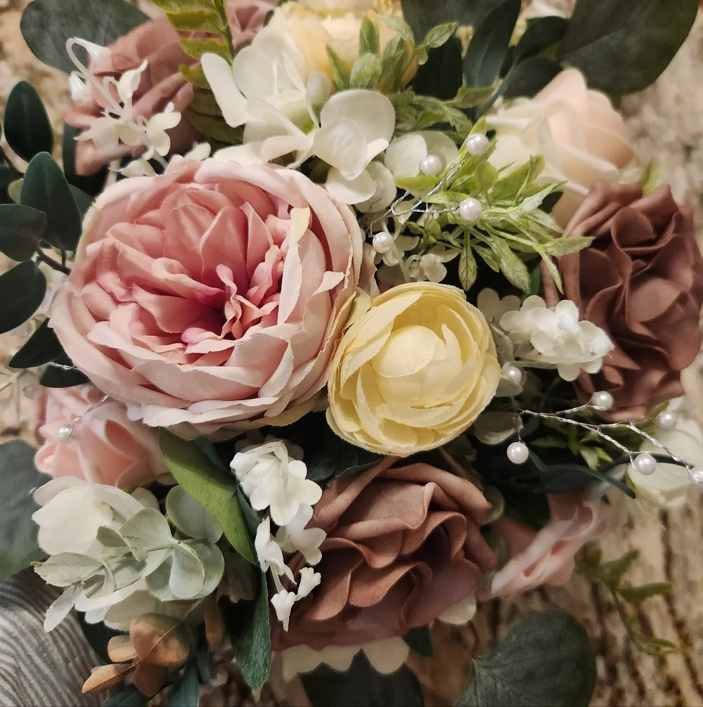 Ling’s Moments Bridal Bouquet in Dusty Rose & Cream Wedding, Like New Plus Extra